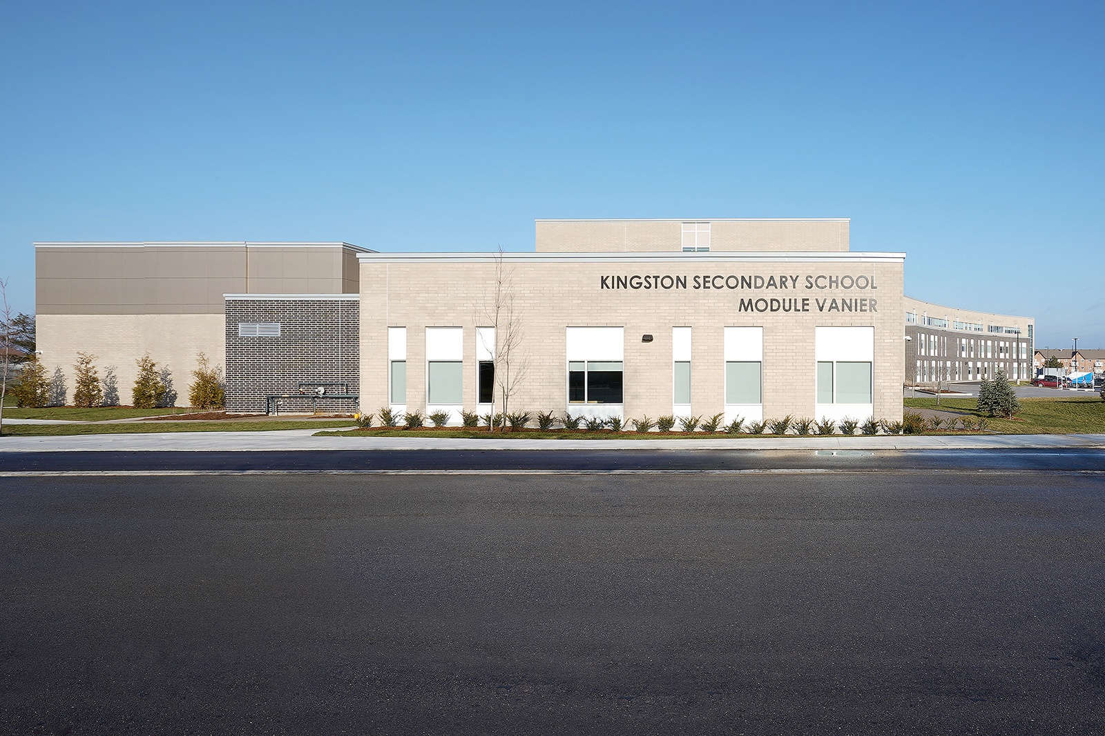 60464f75926c24509f9d9249 20201222 KingstonHigh 08768 2 web